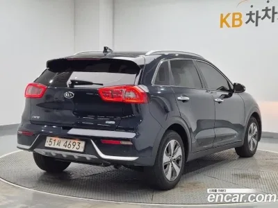 2018 Kia Niro Prestige, фото 3, лот 10390857