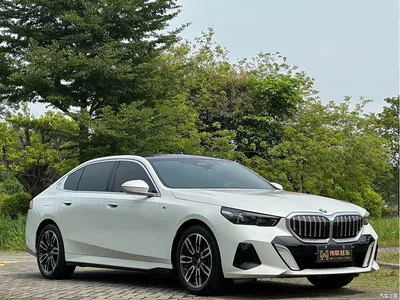 2024 BMW 5 Series 525Li M Sport Package, фото 3, лот 11175047