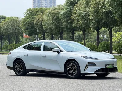 2025 Geely Galaxy Galaxy Xingyao 8 130km EM-i Premium Edition, фото 2, лот 10833890