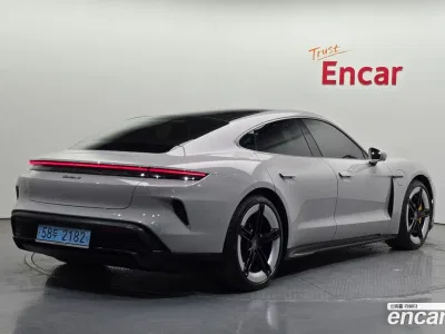 2025 Porsche Taycan Turbo S, фото 2, лот 10098019
