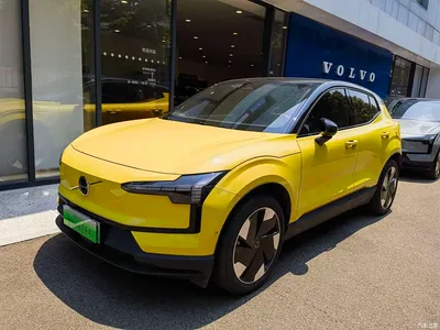 2025 Volvo EX30 RWD Long Range Ultra, фото 1, лот 10352416