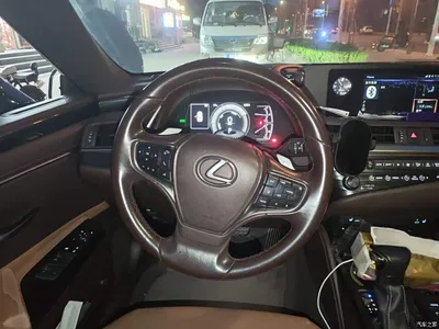 2018 Lexus ES 300h Excellence Edition China VI, фото 3, лот 10319450