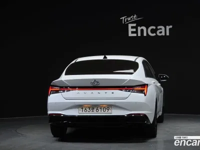 2021 Hyundai AVANTE Inspiration, фото 4, лот 10125320
