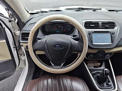 2015 Ford Escort 1.5L Manual Comfort, фото 3, лот 10624784