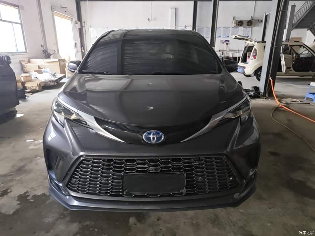 2023 Toyota Granvia 2.5L Hybrid Prestige PLUS Edition, фото 3, лот 11192359