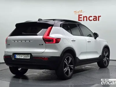 2021 Volvo XC40 B4 R-Design, фото 2, лот 10123080