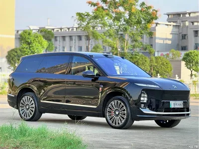2025 NIO ES8 Model 6-Seat Executive Luxury Edition, фото 2, лот 10402376