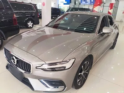 2020 Volvo S60 T4 Momentum Luxury Edition, фото 1, лот 10440318