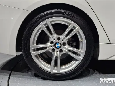 2018 BMW 3-Series 330i M Sport Shadow, фото 4, лот 10205735