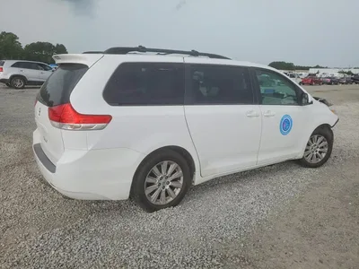 2014 TOYOTA SIENNA LE, фото 3, лот 10550610
