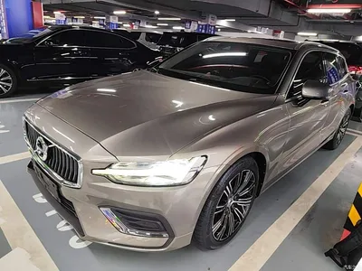 2020 Volvo V60 T5 Smart Luxury Edition, фото 1, лот 11242632