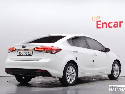 2017 Kia K3 Trendy, фото 2, лот 10404091
