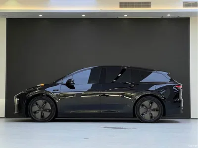 2025 Li Auto i6 2WD Base Model, фото 4, лот 10444454