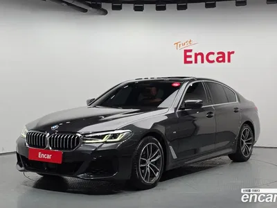 2022 BMW 5-Series 520i M Sport, фото 1, лот 10062301