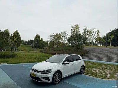 2020 Volkswagen Golf Beloved Edition 280TSI DSG R-Line, фото 2, лот 10442518
