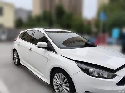 2015 Ford Focus Hatchback EcoBoost 180 Automatic Sport, фото 3, лот 10343357