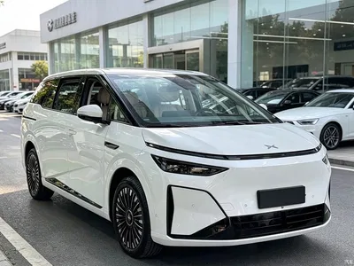 2025 XPeng X9 Extended Range Edition, фото 2, лот 11586194