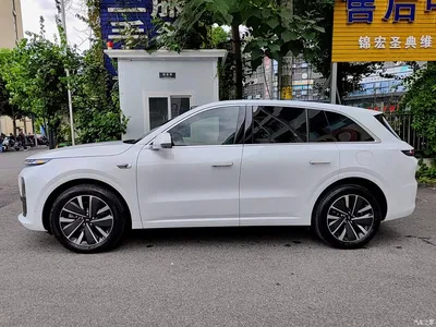 2025 Li Auto L6 Max Smart Renewal Edition, фото 3, лот 10621299
