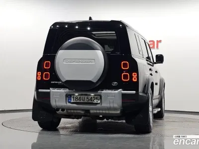 2020 Land Rover Defender 110 D240 SE, фото 3, лот 10111832