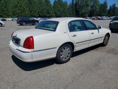 2004 LINCOLN TOWN CAR ULTIMATE, фото 3, лот 10970281
