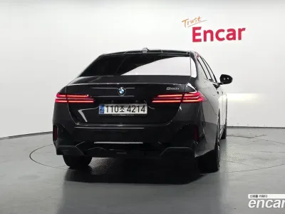 2024 BMW 5-Series 520i M Sport, фото 4, лот 10108805