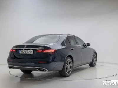 2022 Mercedes-Benz E-Class E350 4MATIC Avantgarde, фото 2, лот 10077604