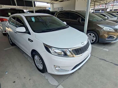 2012 Kia K2 Hatchback 1.4L MT GLS Commemorative Edition, фото 3, лот 10449079