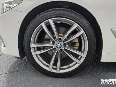 2020 BMW 5-Series 520i Luxury, фото 4, лот 10072627