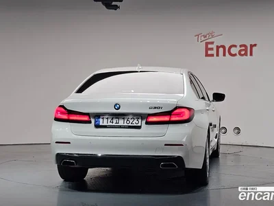2023 BMW 5-Series 530i Luxury, фото 2, лот 10052310