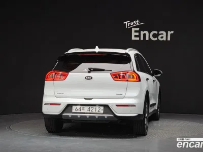 2018 Kia Niro Noblesse, фото 4, лот 10078113