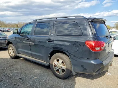 2011 TOYOTA SEQUOIA SR5, фото 2, лот 10558775