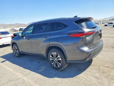 2021 TOYOTA HIGHLANDER XLE, фото 2, лот 10500565