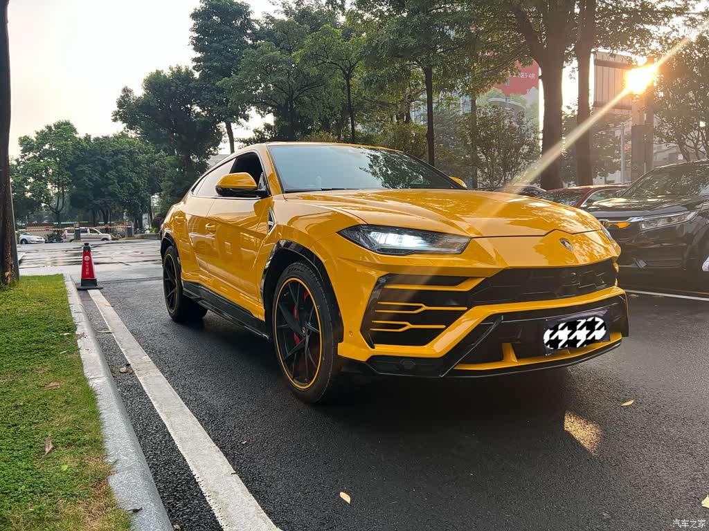 2018 Lamborghini Urus 4.0T V8, фото 1, лот 11223614