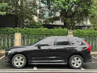 2022 Volvo XC60 B5 AWD R-Design, фото 2, лот 10353859
