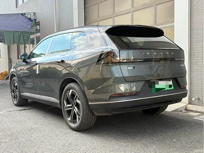 2026 Volvo XC70 Plug-in Hybrid AWD Extended Range Core, фото 4, лот 10364955