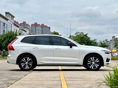 2021 Volvo XC60 T5 AWD R-Design, фото 4, лот 10354011