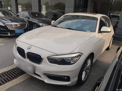 2015 BMW 1 Series (Import) 120i Leading, фото 1, лот 10472387