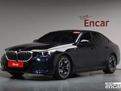 2024 BMW 5-Series 530e M Sport, фото 1, лот 10179272