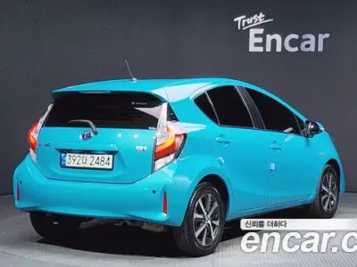 2018 Toyota Prius 1.5, фото 2, лот 10034568