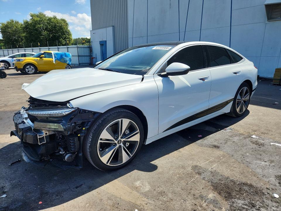 2025 AUDI A6 E-TRON PREMIUM PLUS 55, фото 1, лот 10852388