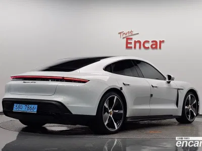 2023 Porsche Taycan GTS, фото 1, лот 10216510