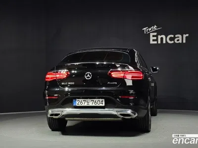 2019 Mercedes-Benz GLC-Class GCL300 4MATIC Coupe, фото 4, лот 10522958