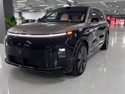 2026 Li Auto Li Xiang L9 Base Model, фото 1, лот 11449537