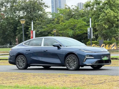 2025 Geely Galaxy Galaxy Xingyao 8 130km EM-i Premium Edition, фото 2, лот 11415180