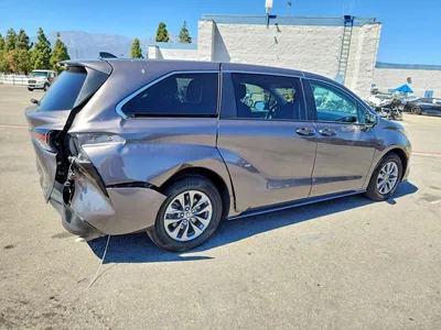2024 TOYOTA SIENNA LE, фото 3, лот 10503338