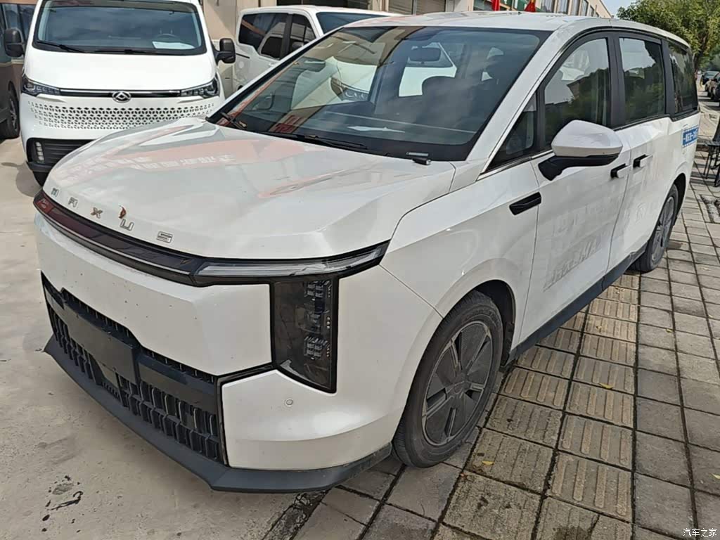 2024 SAIC Maxus Dajia 7 Model Super Hybrid Long Range Deluxe Edition, фото 1, лот 11189903
