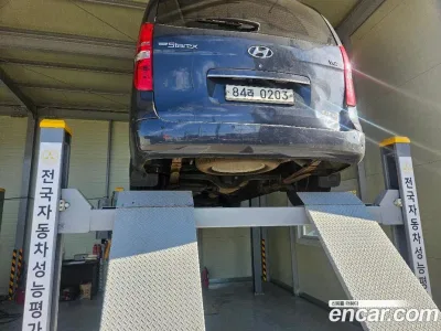 2018 Hyundai Starex Van 5-Seater, фото 2, лот 10388854