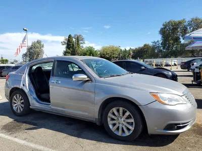 2013 CHRYSLER 200 LIMITED, фото 4, лот 10867395