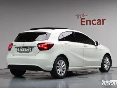 2017 Mercedes-Benz A-Class A200, фото 1, лот 10177481