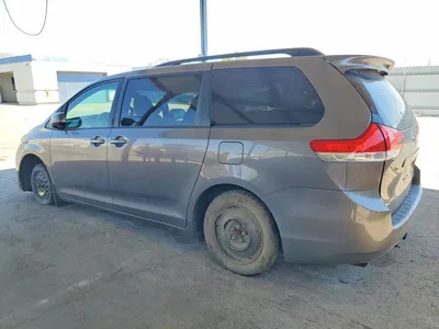 2011 TOYOTA SIENNA LE, фото 2, лот 10554501